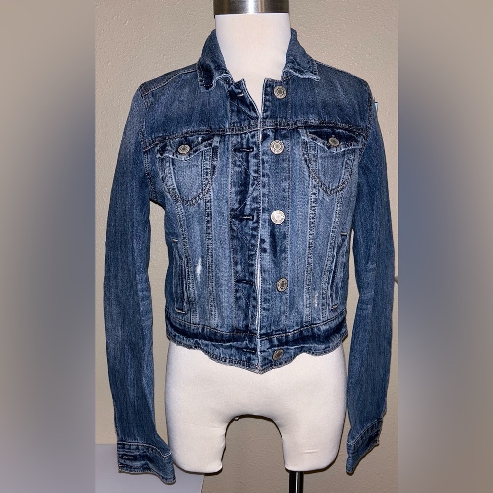 American Eagle Distressed Jean Jacket‎ - Size Medium
